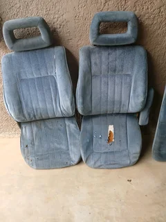 Vw Caravelle seats read description