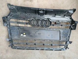 Audi S1 grill