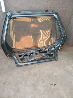 Nissan sabre boot read description