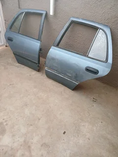 Nissan sabre boot read description