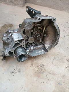 Nissan sabre boot read description