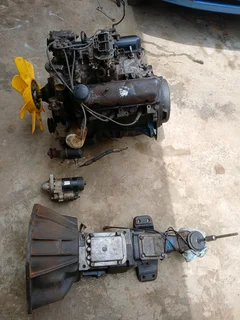 Ford  v6 engine & 4speed gearbox 30U