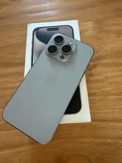 iPhone 15 pro 128gb natural titanium
