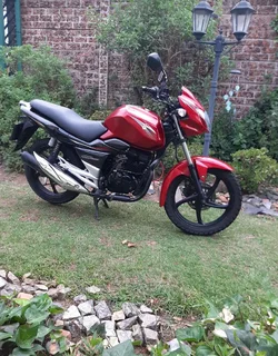 Suzuki GS150R