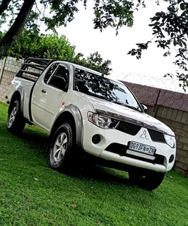 Mitsubishi Triton 2.5DID Diesel Club Cab Manual