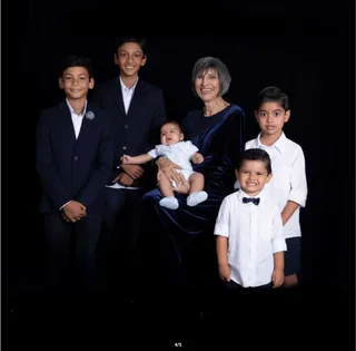 FAMILY PHOTOS | PORTRAITURE | FUNCTIONS &amp; GRADUATIONS | PRIVATE &amp; CORPORATE OCCASIONS