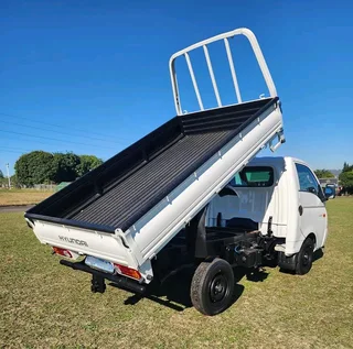 Hyundai H100 2.6D Tipper
