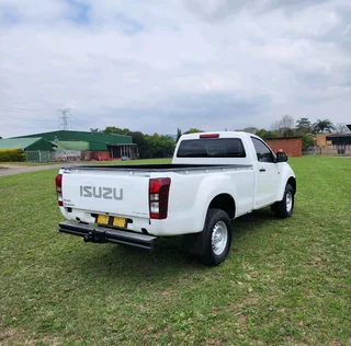 Isuzu D-Max 250C Fleetside
