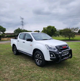 Isuzu KB250 D-TEQ X-RIDER D/C