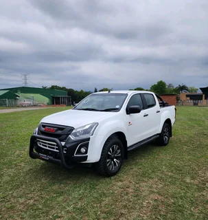 Isuzu KB250 D-TEQ X-RIDER D/C