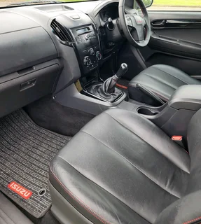 Isuzu KB250 D-TEQ X-RIDER D/C