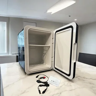 GOLDAIR MINI PORTABLE BAR FRIDGE