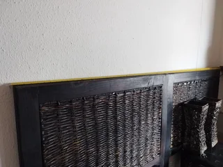 Headboard plus 2 Pedastals