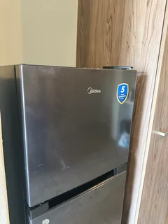 Midea fridge 173l charcoal colour
