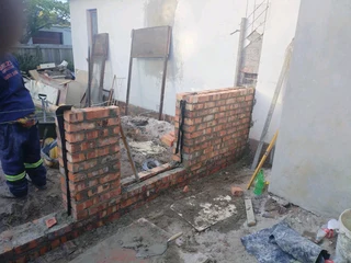 WE CATER FOR ALL YOUR RENOVATIONS, ALTERATIONS, NEW BUILDING AND CIVILS AT COMPETITIVE RATES