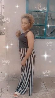 Hardworking And Trustworthy Lady, Excellent With Chores. I Seek Chars Or Full Time Position As Maid