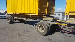 Drawbar hooklift trailer