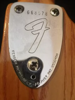 Guitar - Ad posted by Ricardo Mendoza