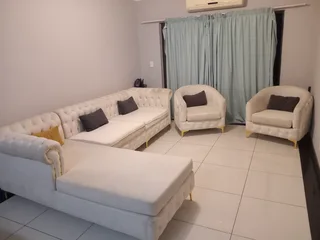 Couch ( L shaped 5 seater )