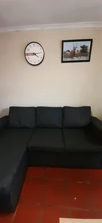 L  Couch
