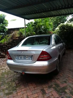 Mercedes Benz C200, everyday on the road, paper in order, buyer only contact 082 650 0469