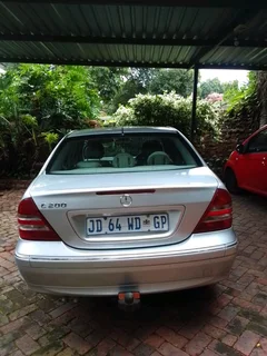 Mercedes Benz C200, everyday on the road, paper in order, buyer only contact 082 650 0469