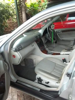 Mercedes Benz C200, everyday on the road, paper in order, buyer only contact 082 650 0469