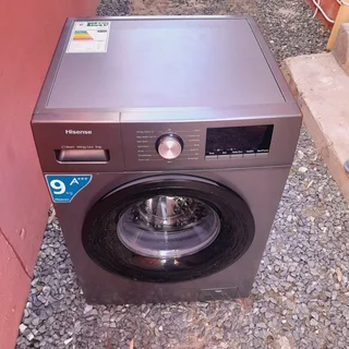 Hisense 9kgs frontloader washing machine