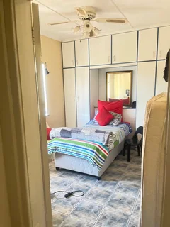 3 Bedroom House , Pinelands , Pinetown