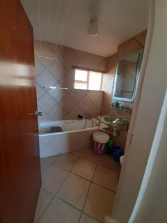 Apartment - Ad posted by Vee Moodley