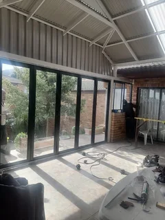 Experience Aluminium installer needed