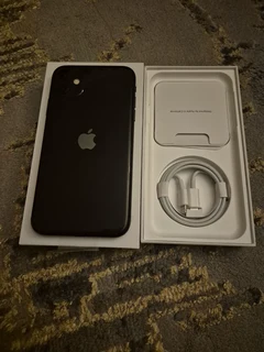 iPhone 11 (64GB)