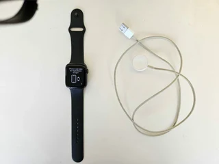 Apple Watch Gen 1 (44mm)