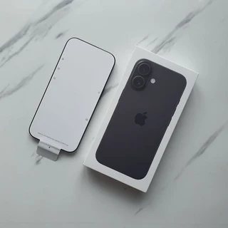 iPhone 16 (128GB)