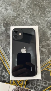 iPhone 12 (64GB)
