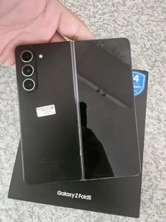 Samsung Galaxy Z Fold 5 (256GB)