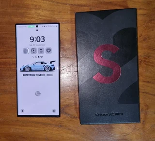 Samsung Galaxy S22 Ultra (256GB)