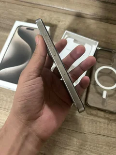 iPhone 15 Pro (256GB)