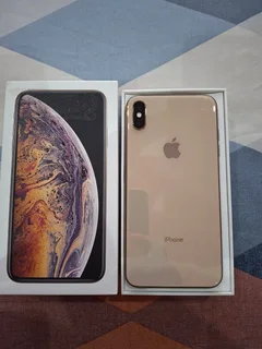 iPhone XS Max (64GB)