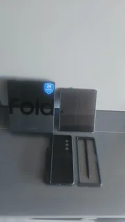 Samsung Galaxy Z Fold 4 (256GB)