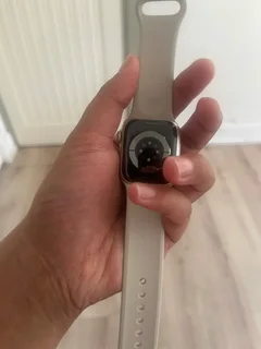 Apple Watch Series 8 (41mm)