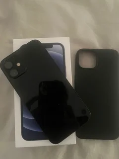iPhone 12 (64GB)