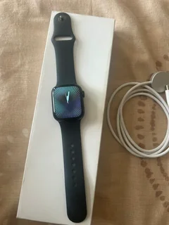 Apple Watch Series 9 (42mm)