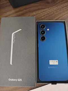 Samsung Galaxy S25 (256GB)
