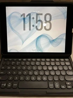 Apple IPad 8th Gen (256GB)