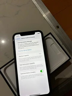 iPhone 11 (64GB)