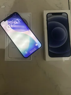 iPhone 12 128GB white