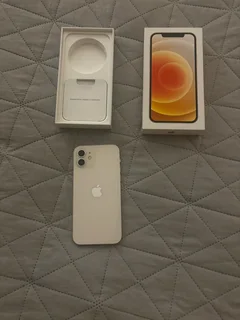 iPhone 12 (64GB)