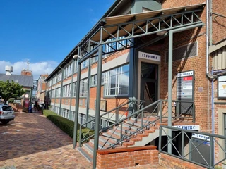 Office space available in great location in Mowbray