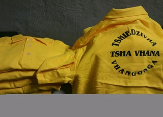 Golf-shirts and T-shirts